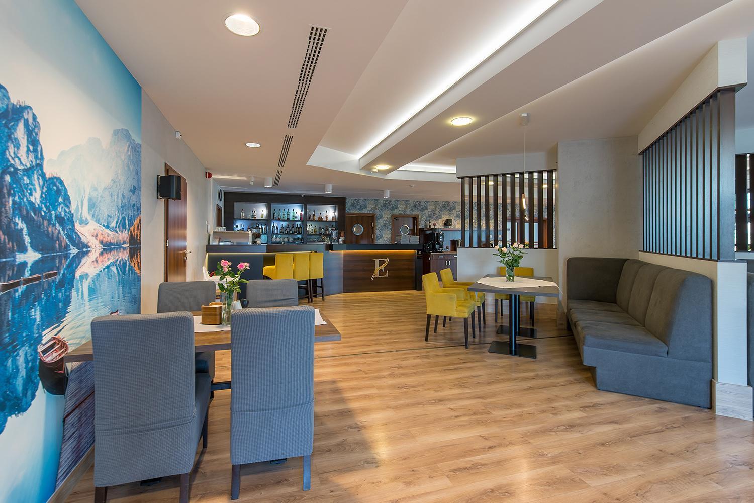 Hotel Esperanto Świdnica Eksteriør billede